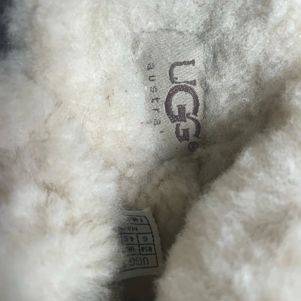 UGG Tan Sheepskin Slippers - Picture 3 of 10